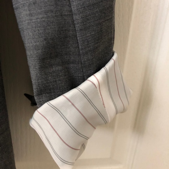 Aritzia Talula Blazer - Picture 5 of 7